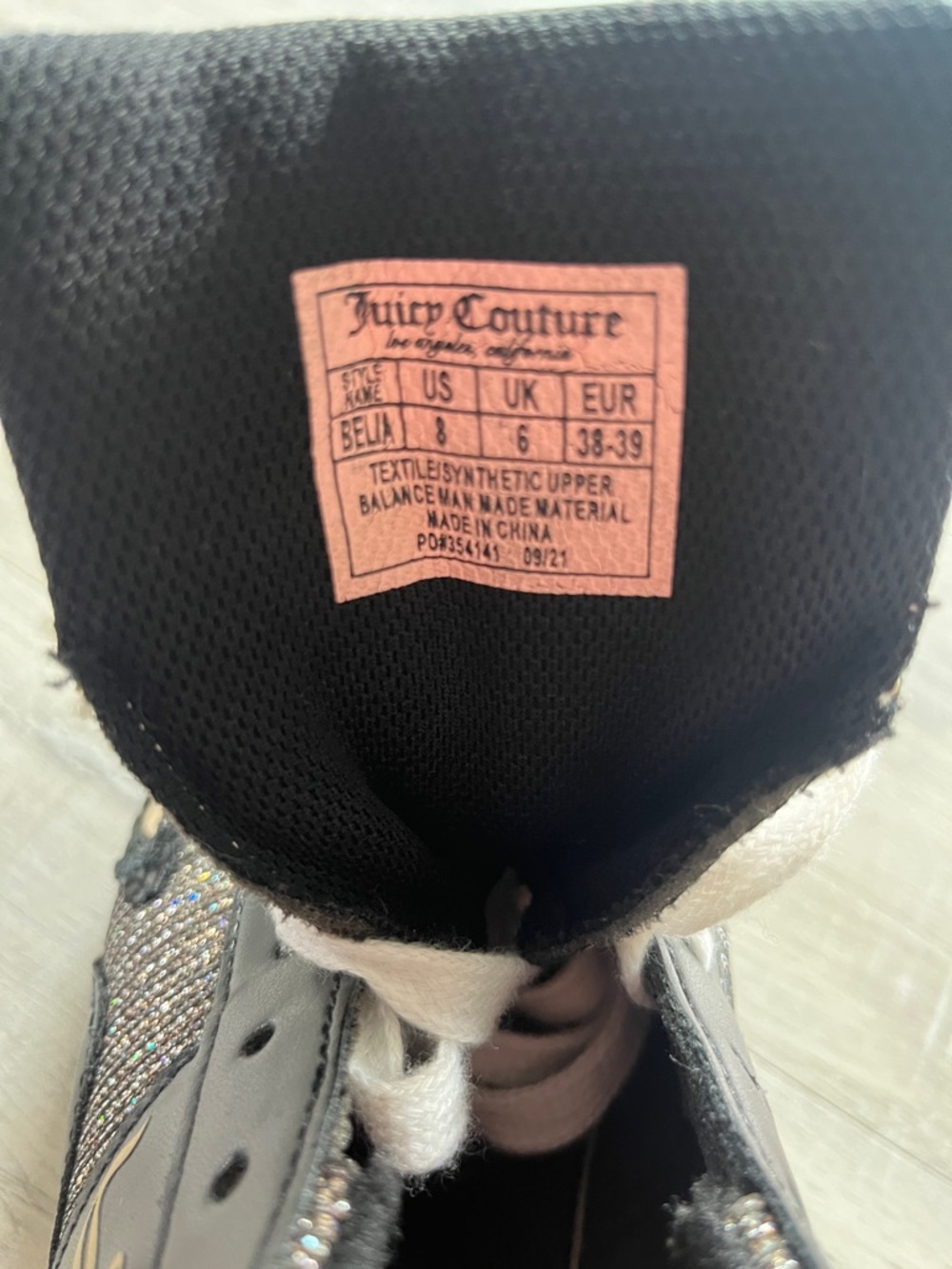 Juicy Couture Black, Gold & White Sparkle Low-Top Sneakers - Picture 2 of 5